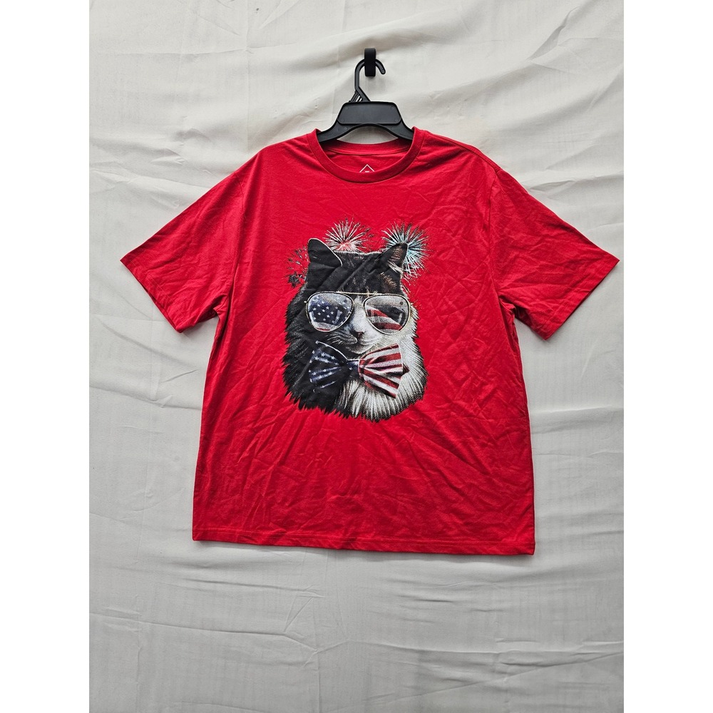 Well Worn Mens Patriotic Cat Graphic T-Shirt Red Cotton Blend Casual Size Large